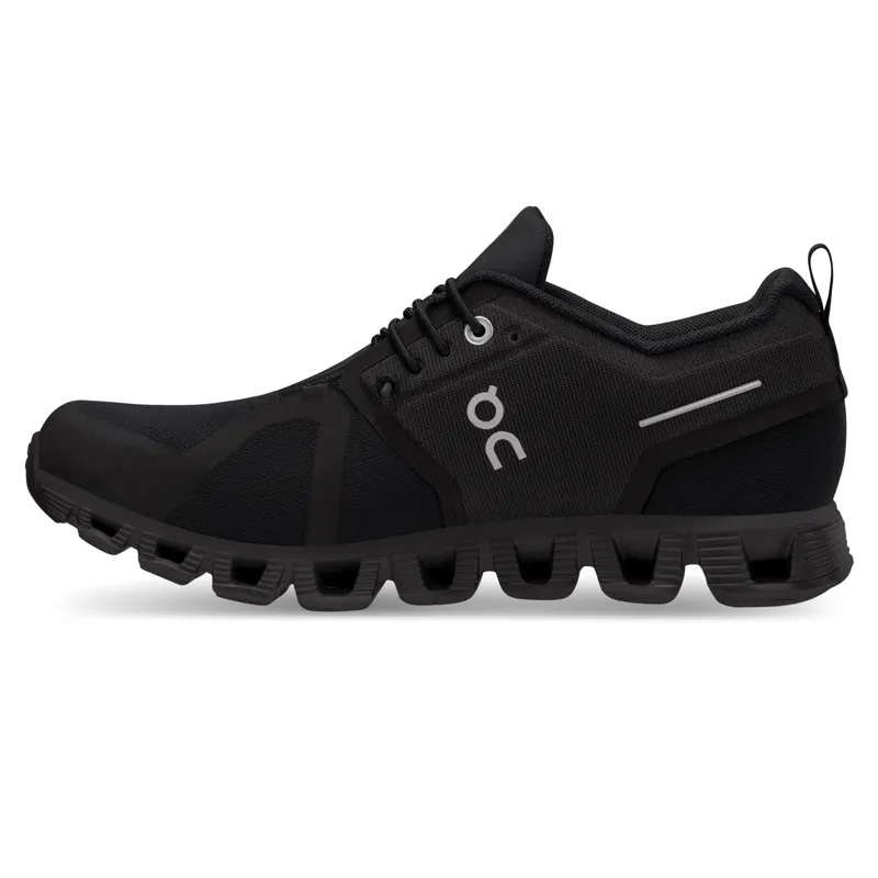 On Running Cloud 5 Women's Waterproof shoe in black-4