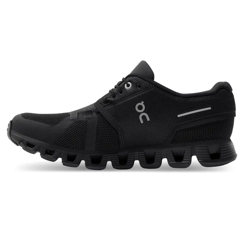 On Cloud 5 Womens trainer in All Black-1