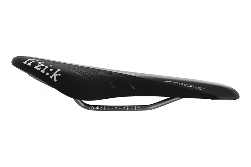 Fizik Arione R3 Mens Road Bike Saddle in black