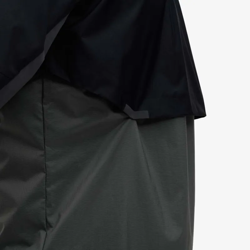 2022 On Running Weather Jacket Mens Black/Shadow-5