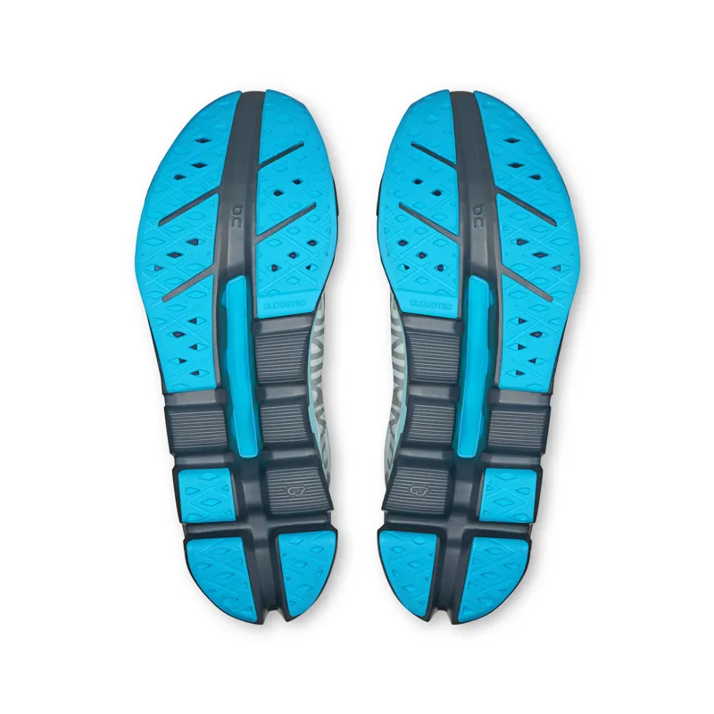 On Cloudflow 5 Women's running shoe in Arctic/Stone-4