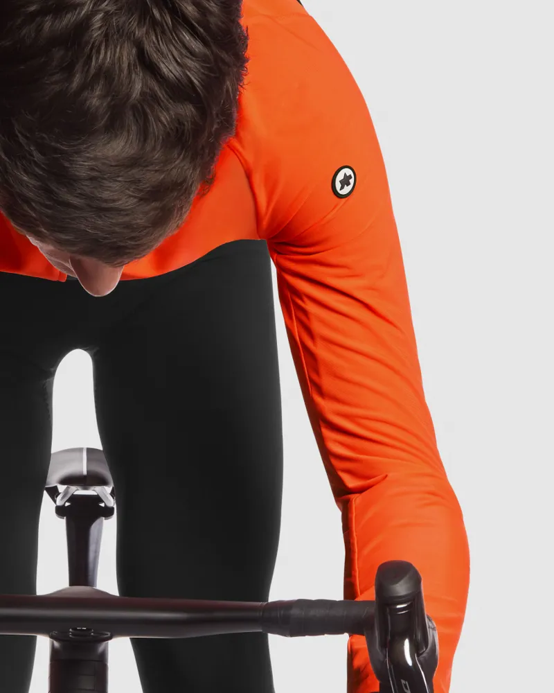 Assos Mille GT Ultraz Winter Jacket in lollyRed-4