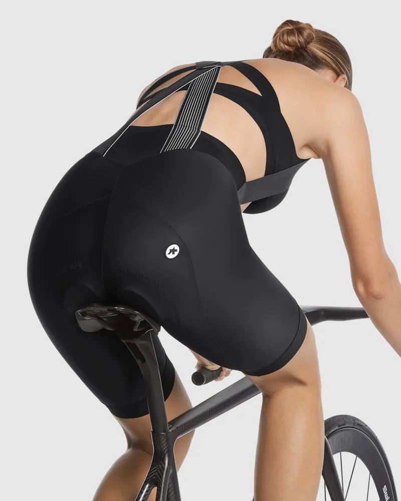 Assos UMA GT Bib Shorts C2 in black-7