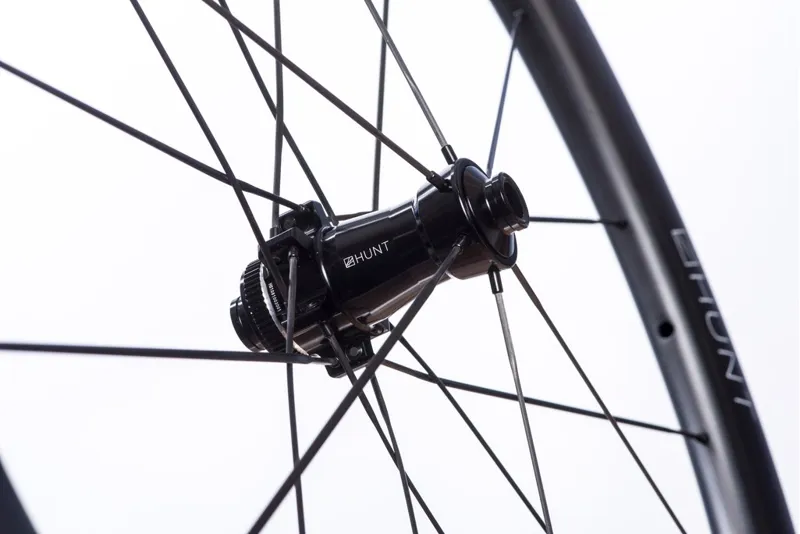 Hunt 44 ud carbon spoke disc