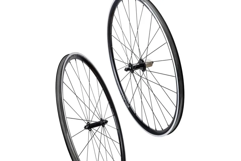 Hunt 4 Season Aero V2 Wheelset Black Rim brake QR Shimano F/H