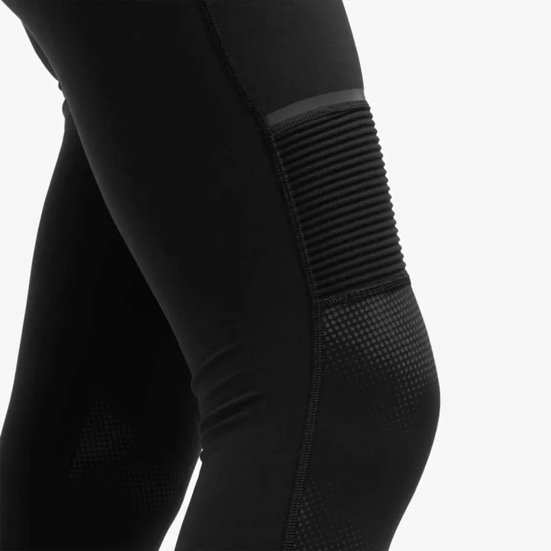 On Running Tights Long Lumos Womens in black/reflective-7