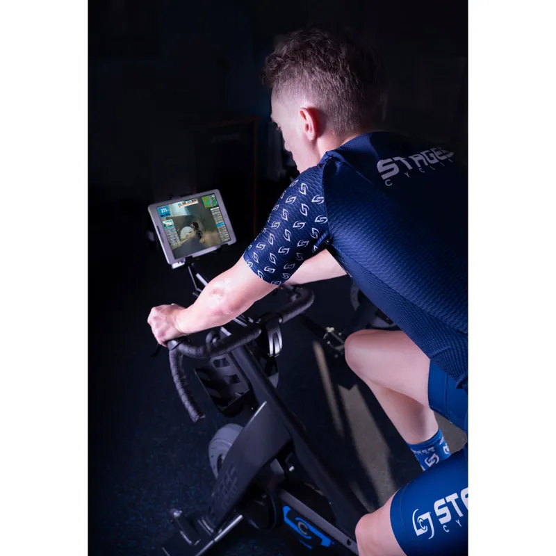 Stages SB20 Smart Indoor Training Bike-8