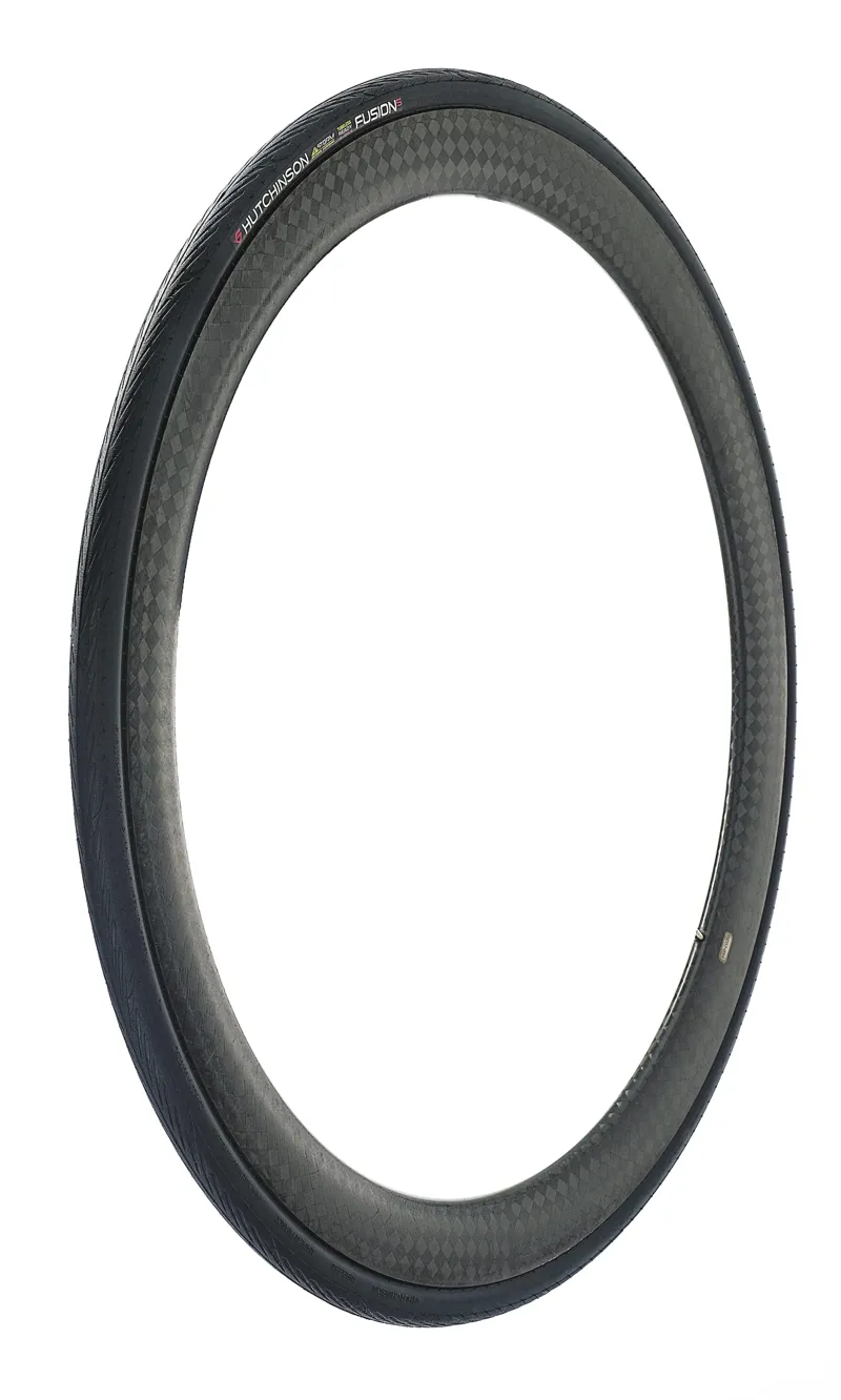 Hutchinson Fusion 5 All Season road tyre with 11Storm compound