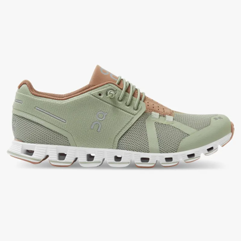 On Womens Cloud Trainer in Leaf/Mocha