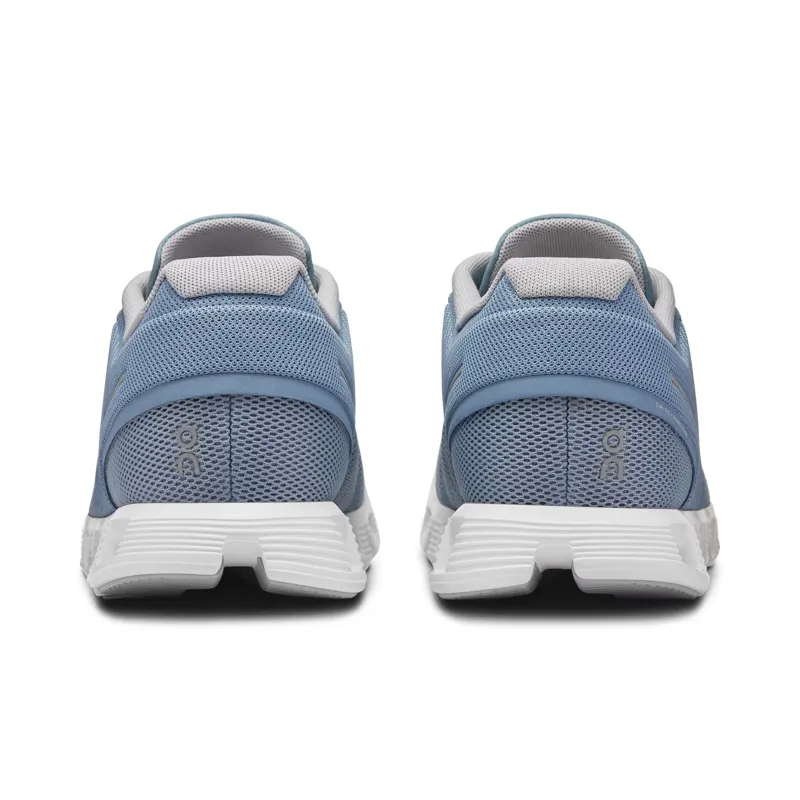 On Running Cloud 5 Mens trainer in Chambray/White-4