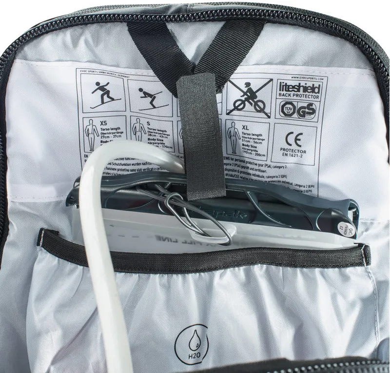 2019 Evoc FR Pro 20L Rucksack in Black Small-2