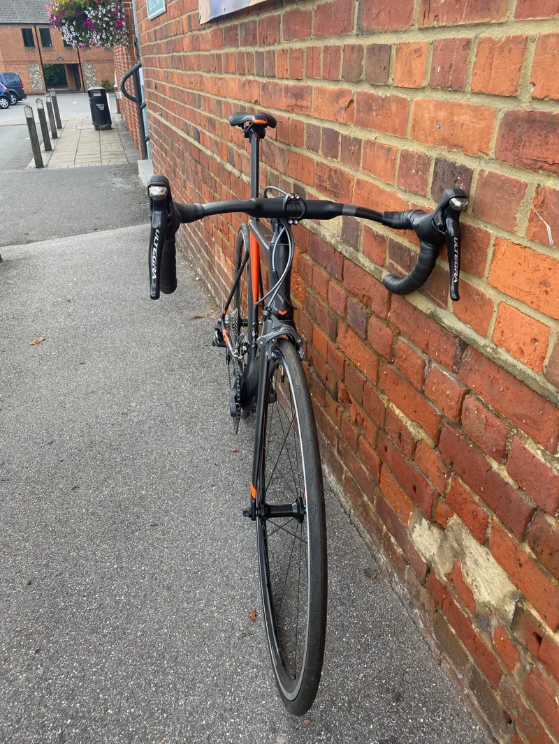 2017 Felt AR3 Aero Road Bike with Ultegra 54cm in Grey/Orange-1