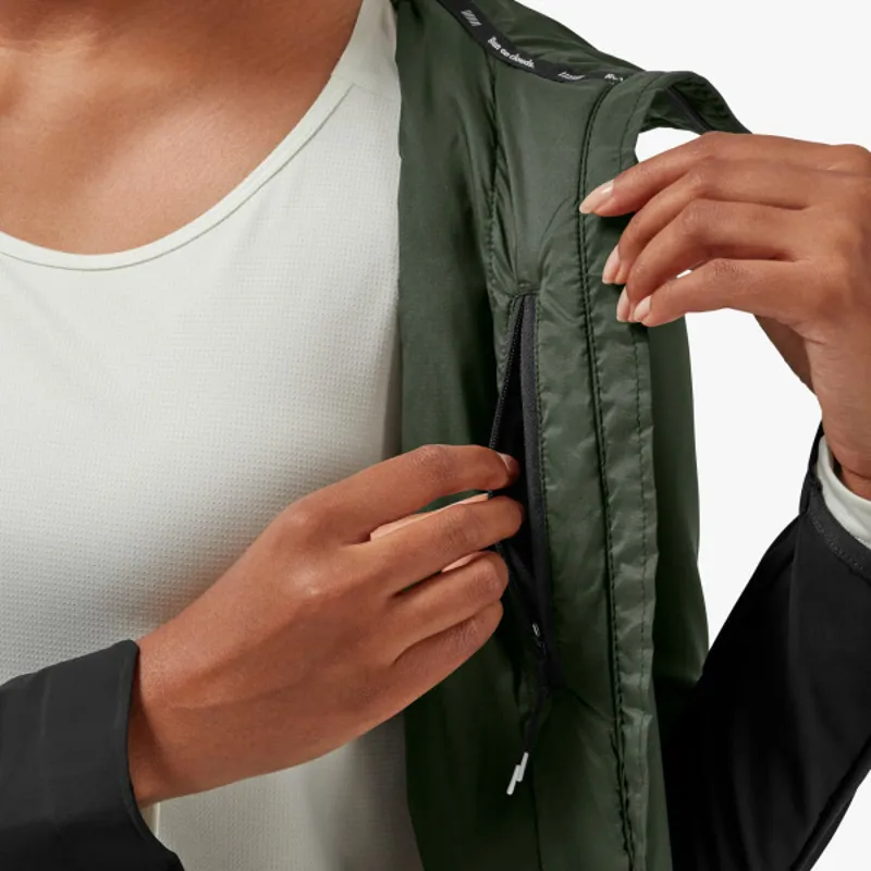 On Running Insulator Jacket Womens Ivy/Black-7