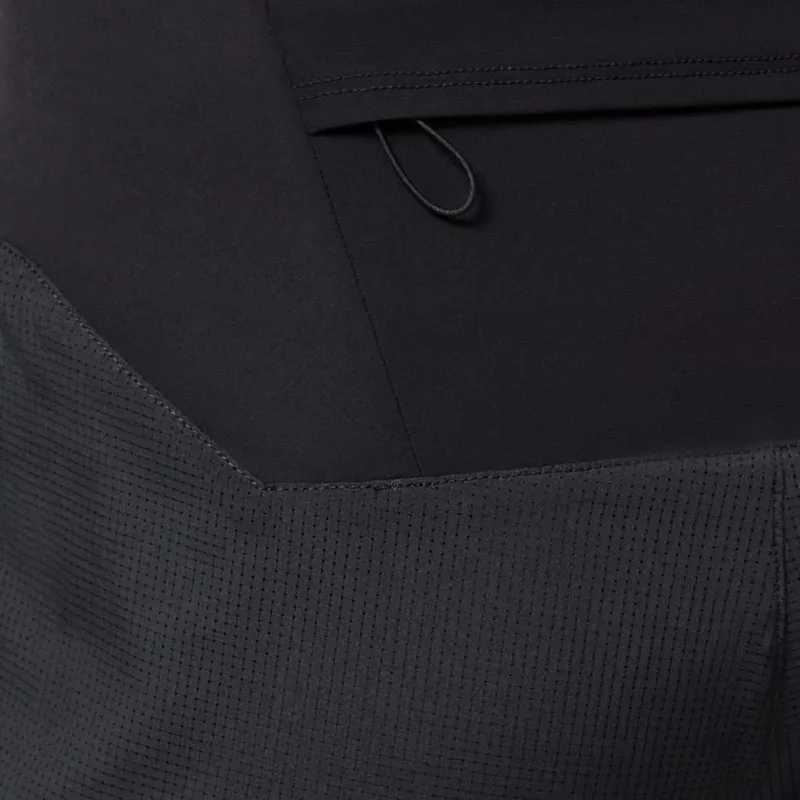 On Men's Lightweight Running Shorts in Black-5