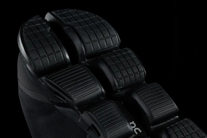 2018 On Running Cloudflyer Womens Waterproof Shoe in Black/Lunar-3