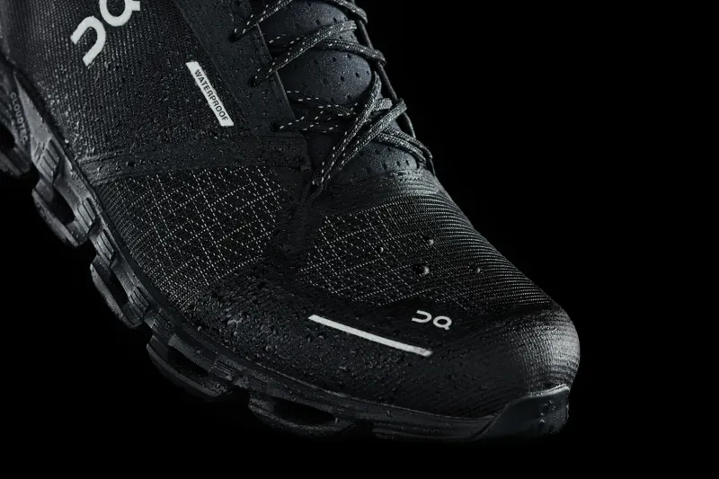 2018 On Running Cloudflyer Womens Waterproof Shoe in Black/Lunar-4