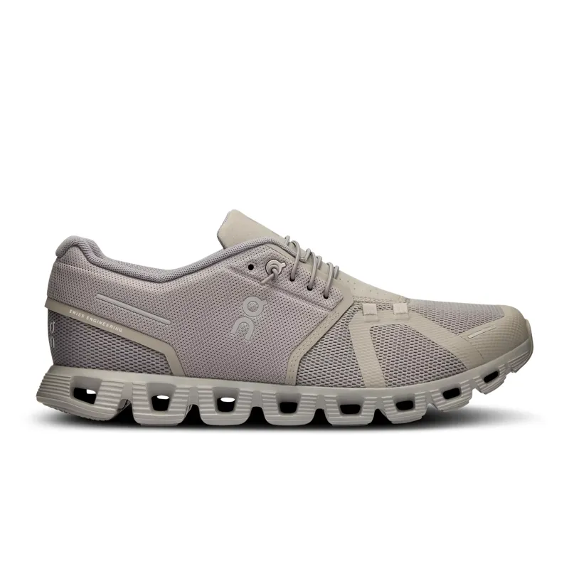On Running Cloud 5 Mens trainer in Fog/Alloy