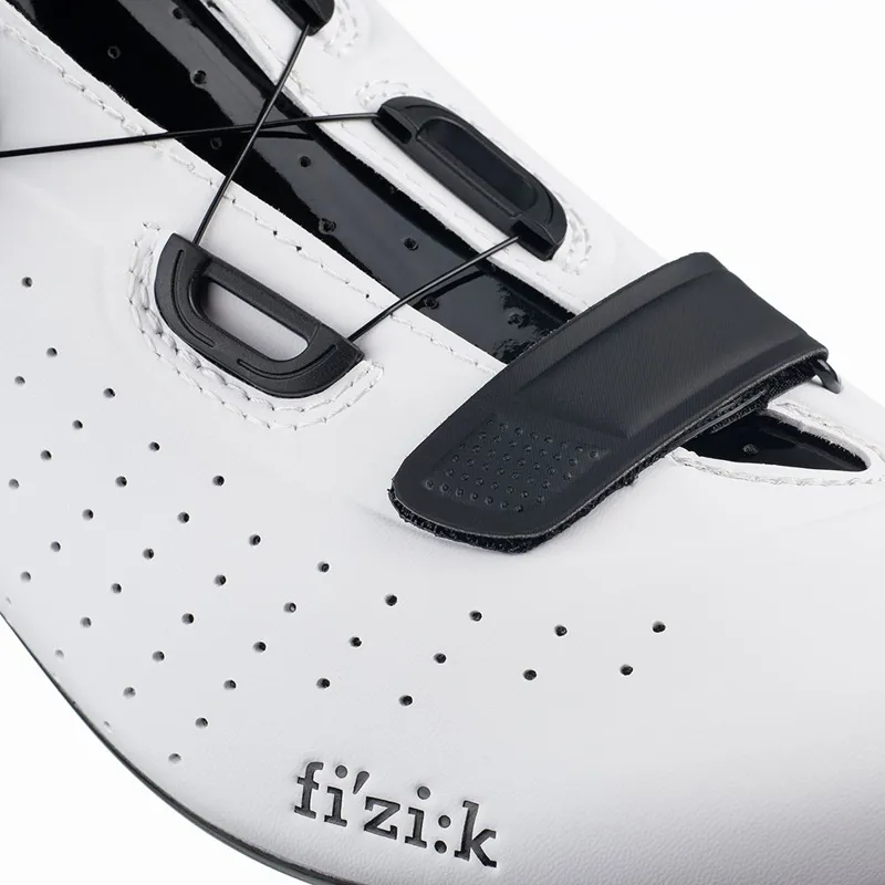 2018 Fizik R5 Overcurve Road Cycling Shoe in Black/White-5