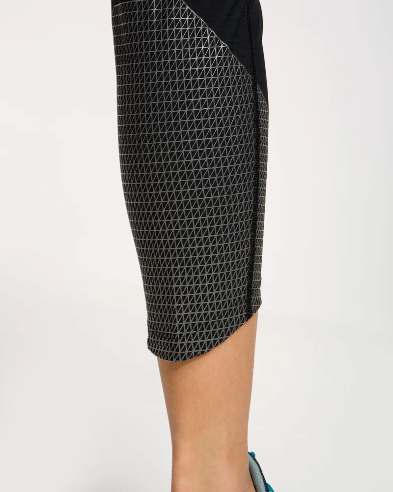 On Running Tights Womens in Black with Silver Detail-6