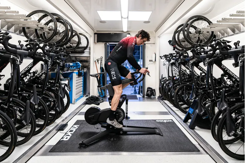 Wahoo KICKR Bike V1-7