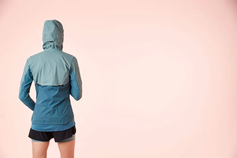 2019 On Running Weather Jacket Womens Sea/Storm-4