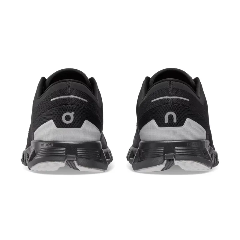 On Cloud X 3 Mens shoe in Black-4